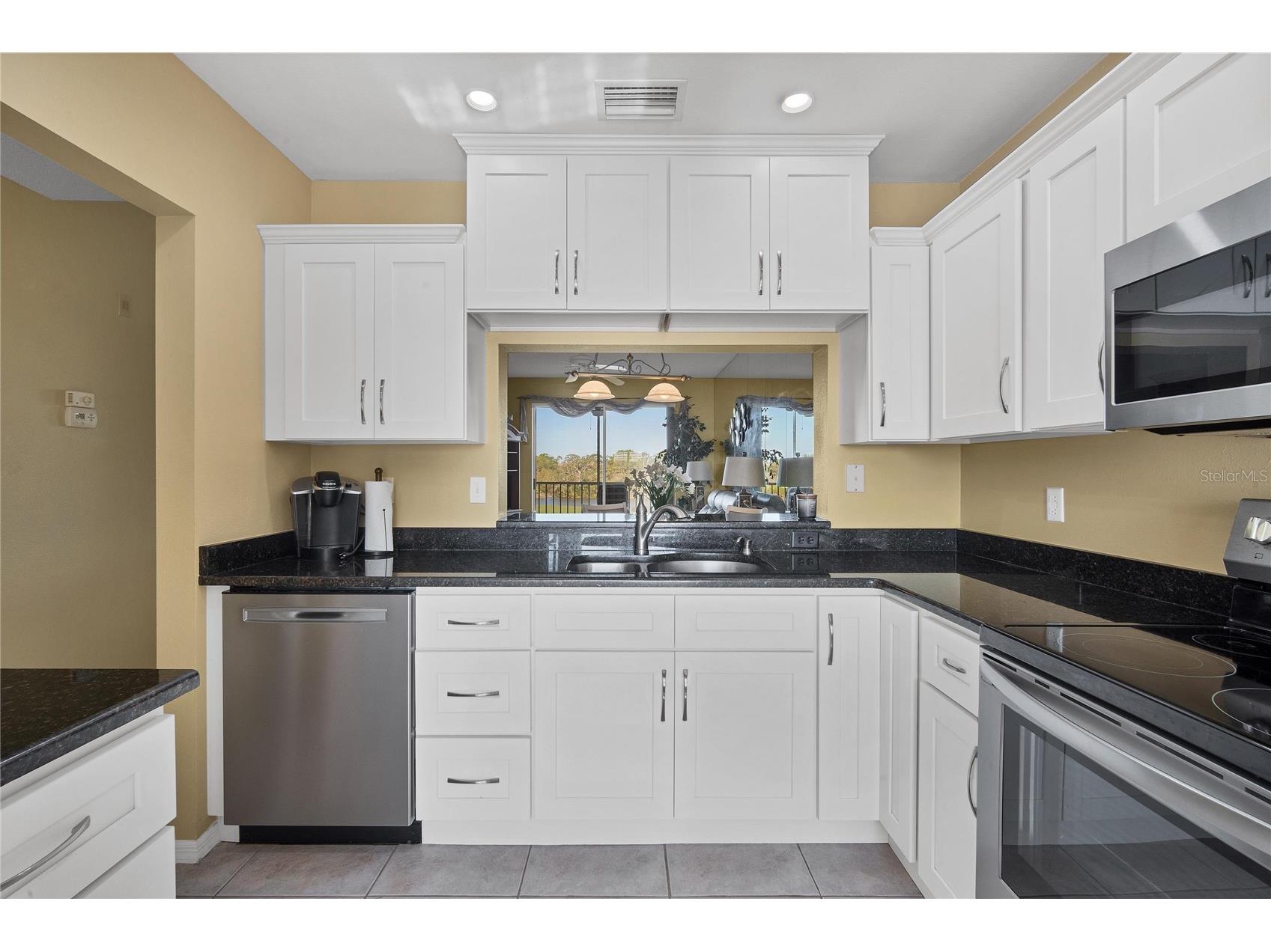 9610 Club South Circle # 4207 Sarasota FL 34238 A4690465 image6