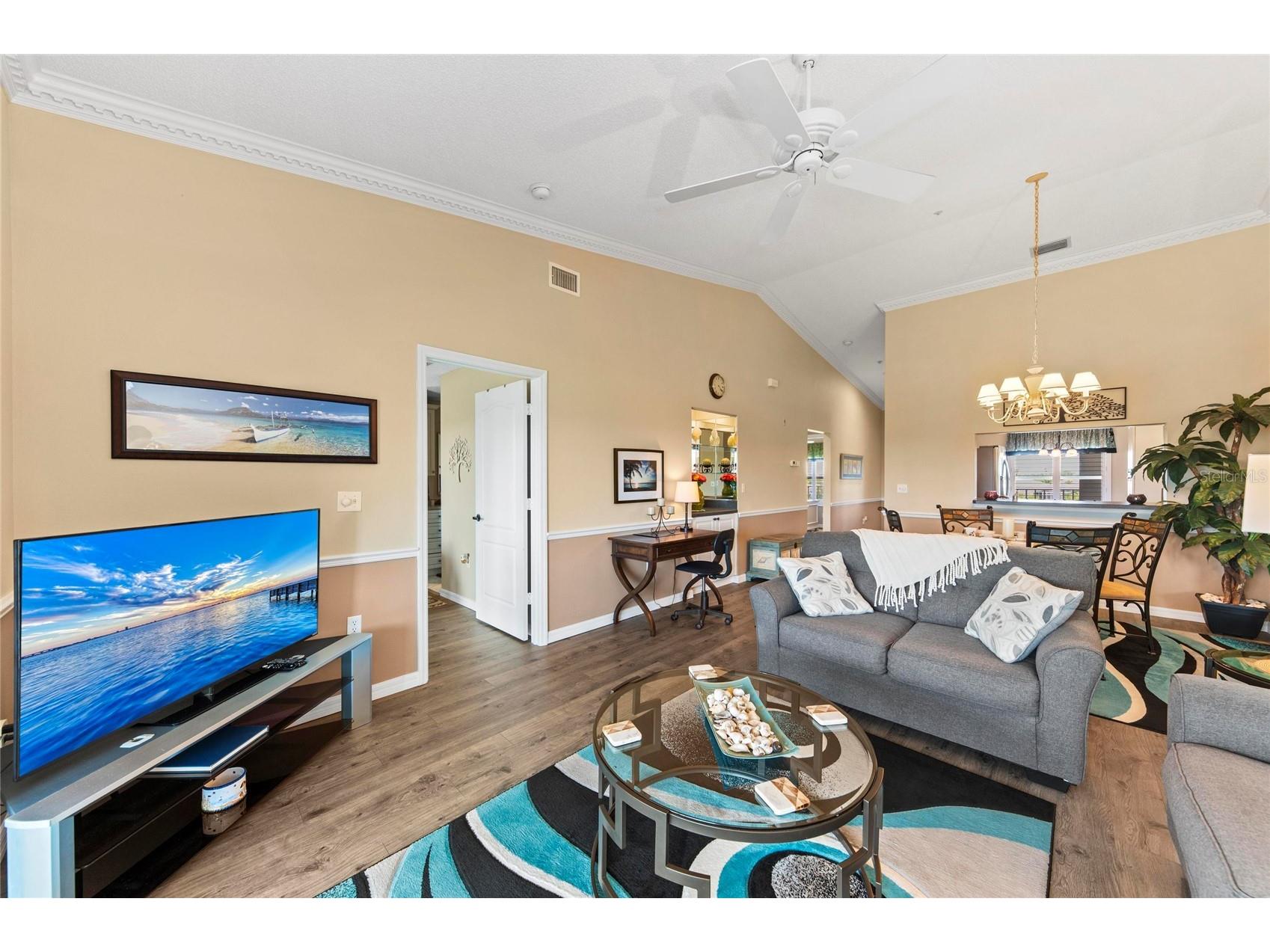 9610 Club South Circle #4306 Sarasota FL 34238 A4688848 image5