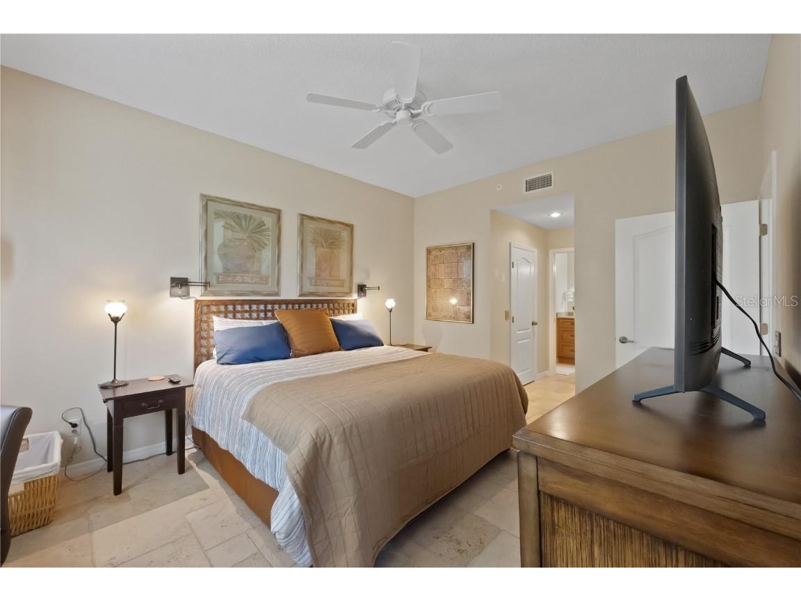 9611 Castle Point Drive #915 Sarasota FL 34238 A4591765 image16