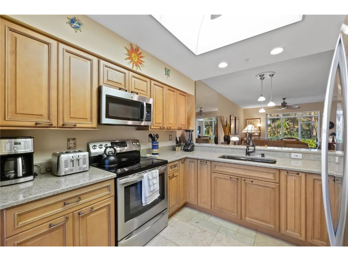 9611 Castle Point Drive #915 Sarasota FL 34238 A4591765 image8