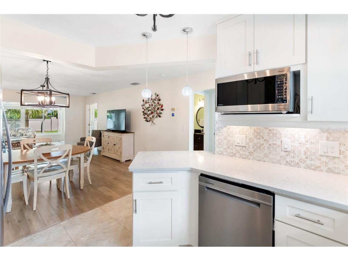 9612 Santa Maria Court #52 Bradenton FL 34210 - PALMA SOLA BAY A4667432 image7