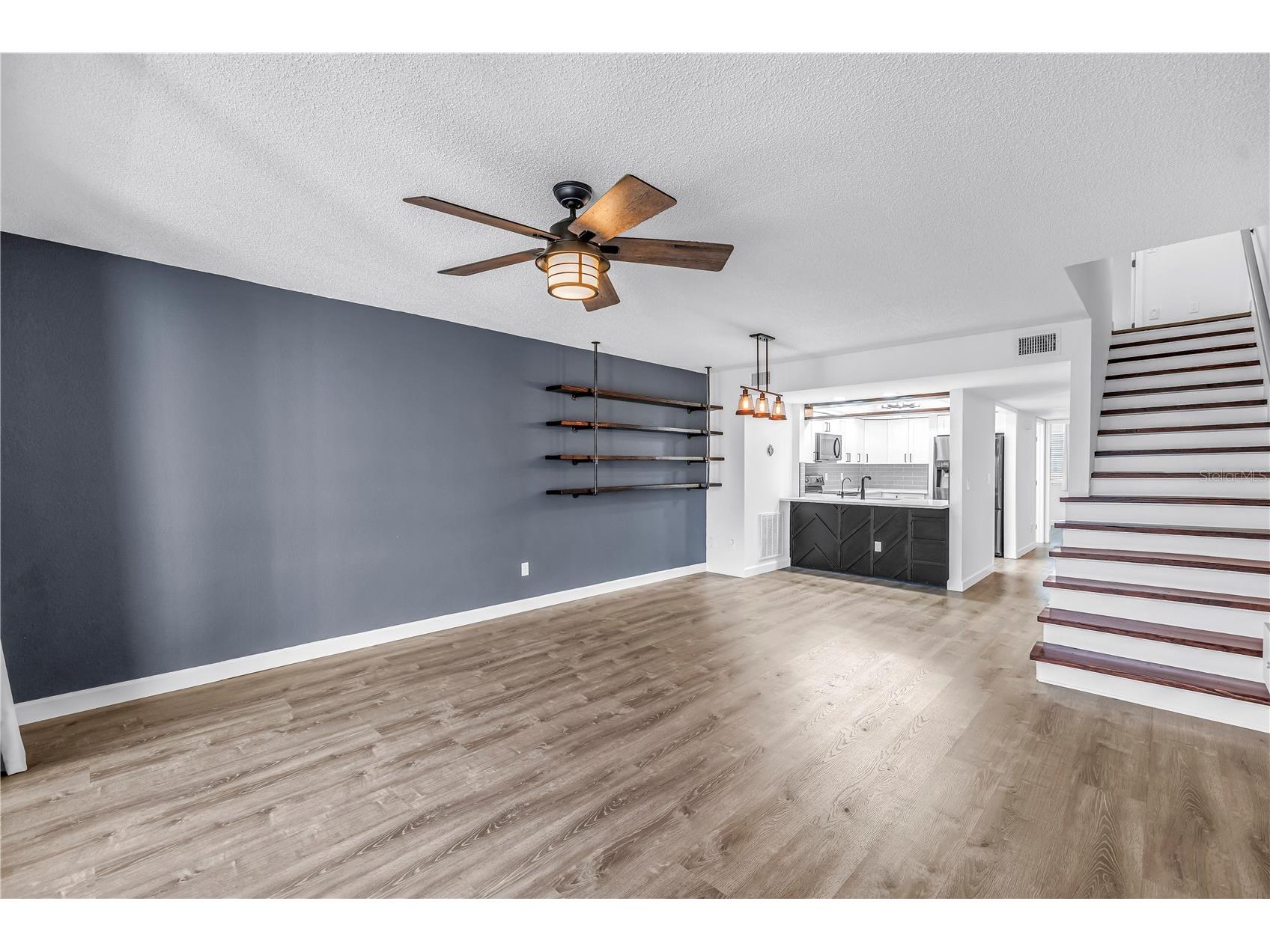 9613 Tara Cay Court Seminole FL 33776 TB8479527 image16