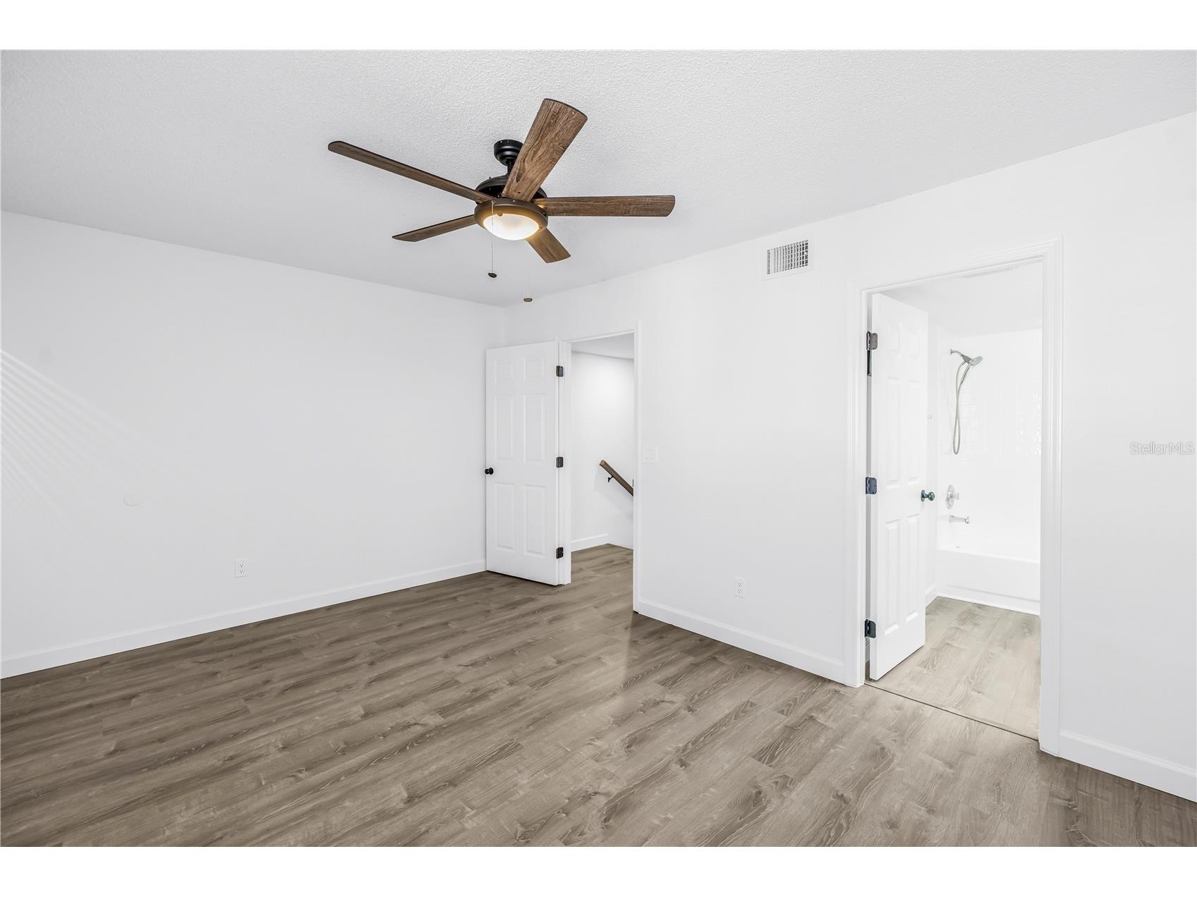 9613 Tara Cay Court Seminole FL 33776 TB8479527 image42