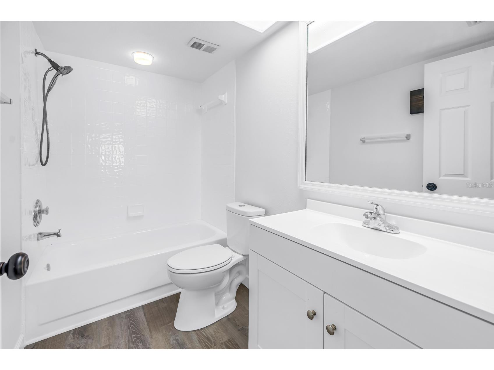 9613 Tara Cay Court Seminole FL 33776 TB8479527 image43