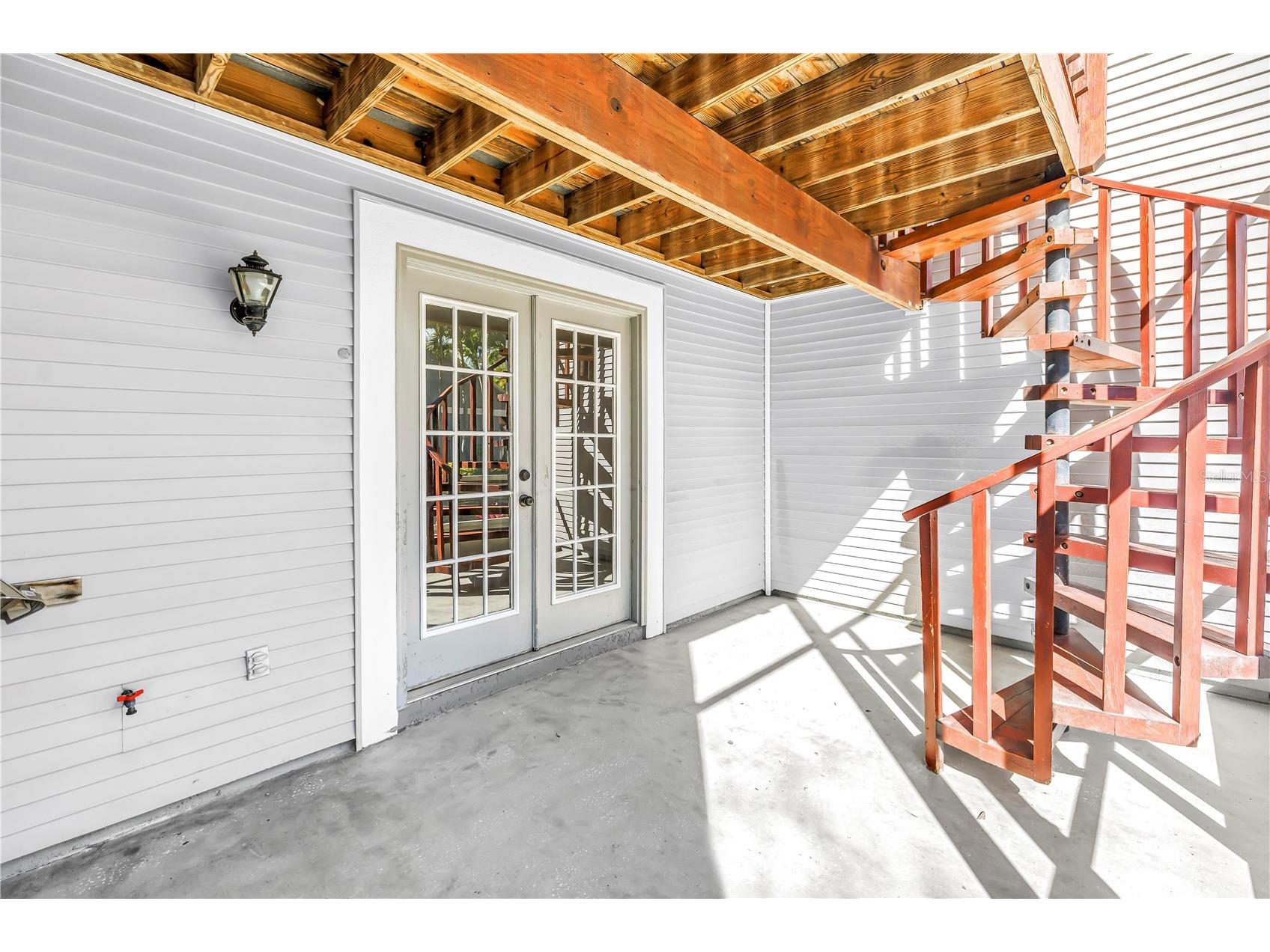 9613 Tara Cay Court Seminole FL 33776 TB8479527 image54
