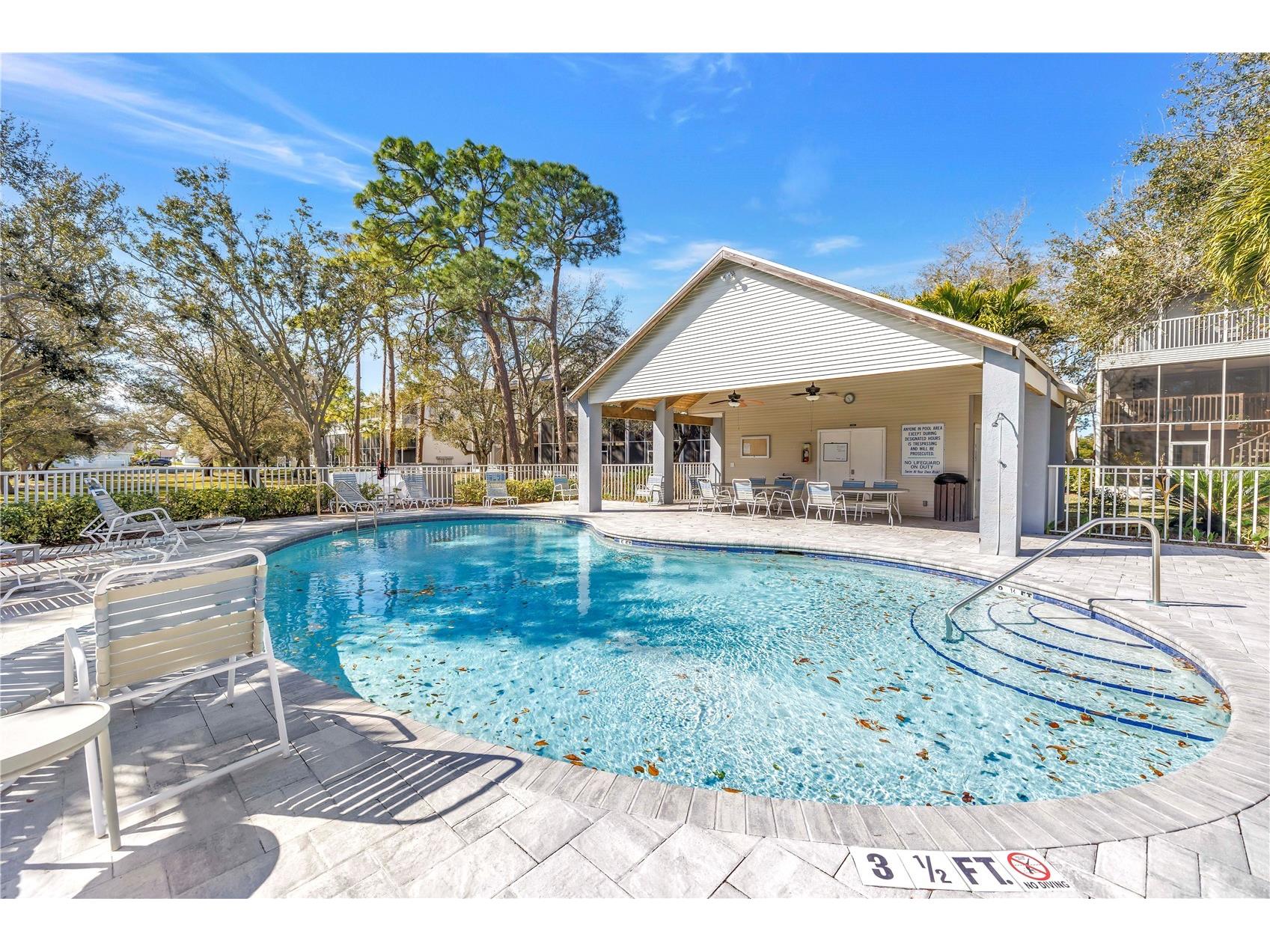 9613 Tara Cay Court Seminole FL 33776 TB8479527 image57