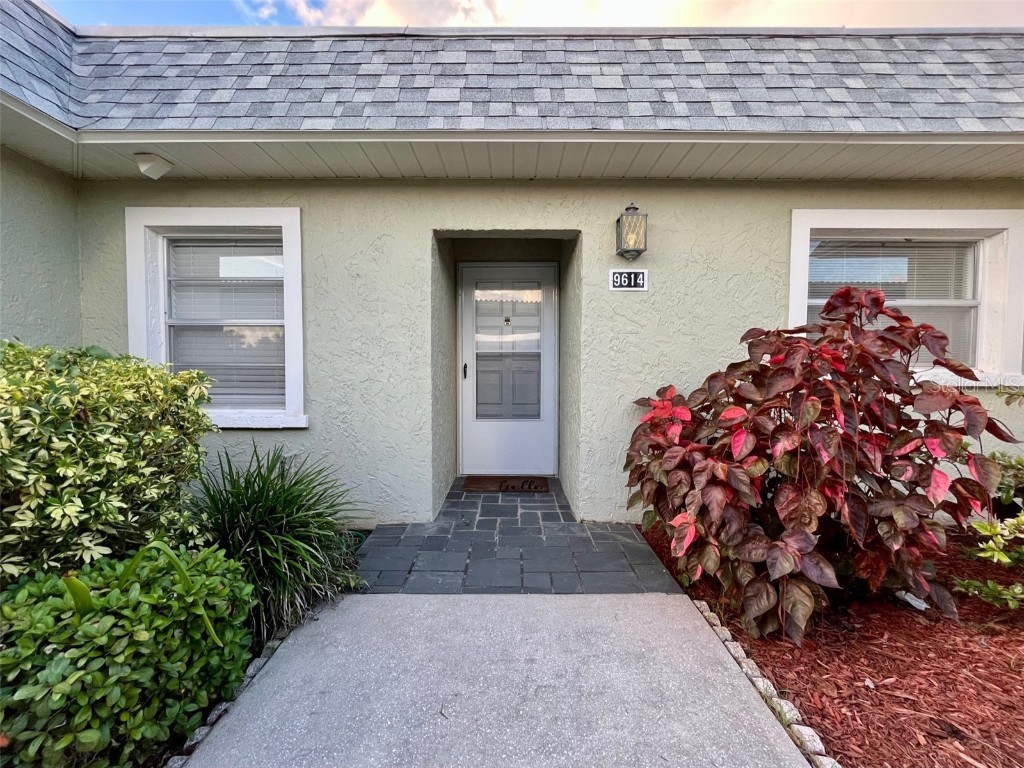 9614 Midiron Court New Port Richey FL 34655 W7867444 image1