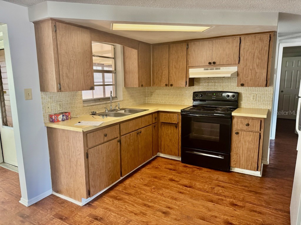 9617 Lake Chrise Lane Port Richey FL 34668 W7881892 image2