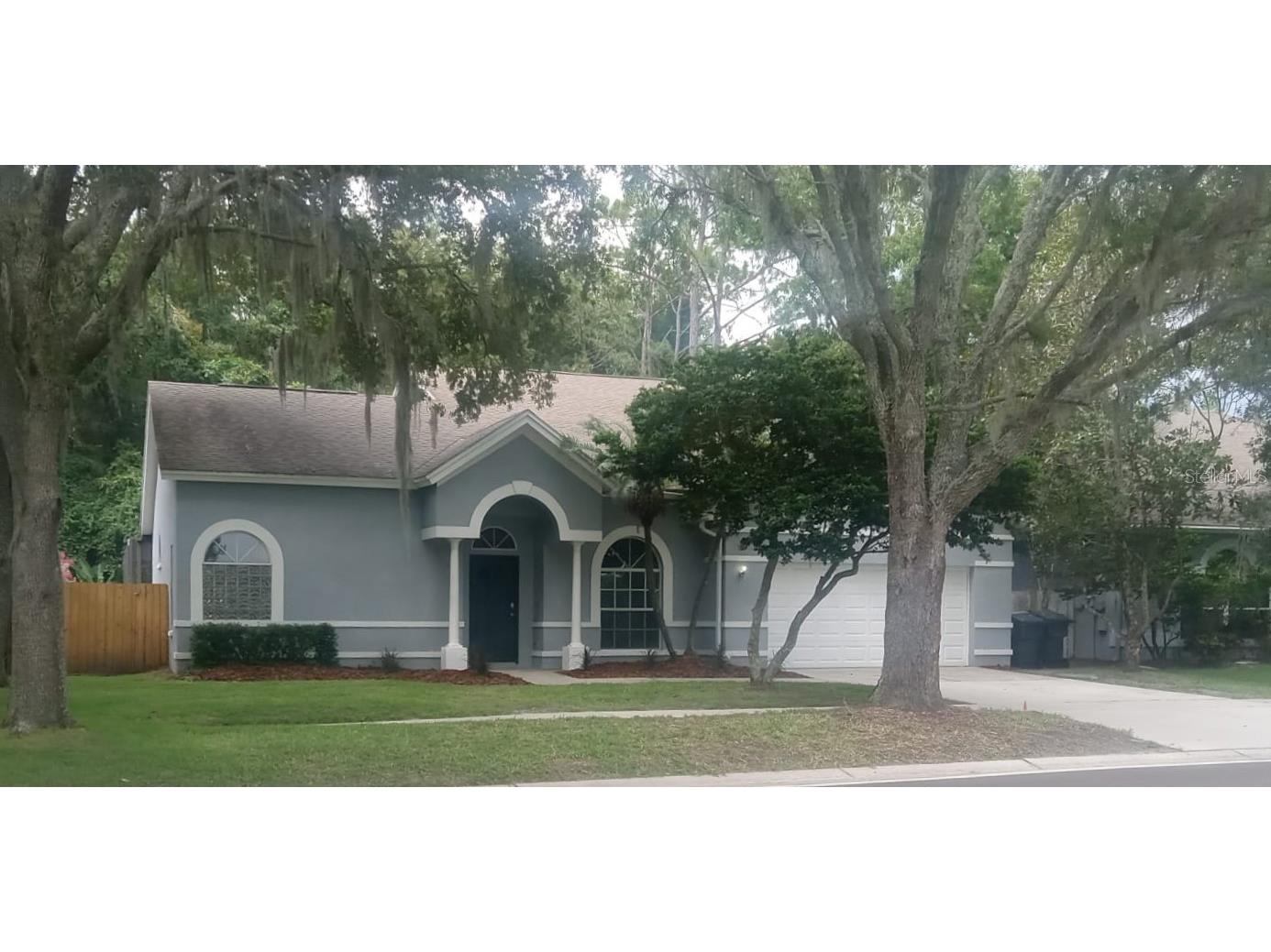 9617 Regents Park Drive Tampa FL 33647 U8248936 image1