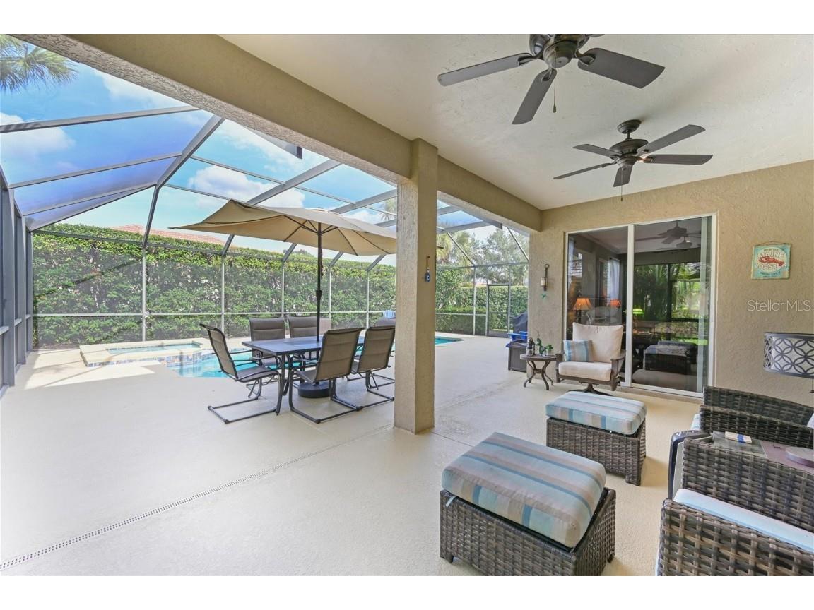 9617 Turning Leaf Terrace Bradenton FL 34212 A4675788 image4