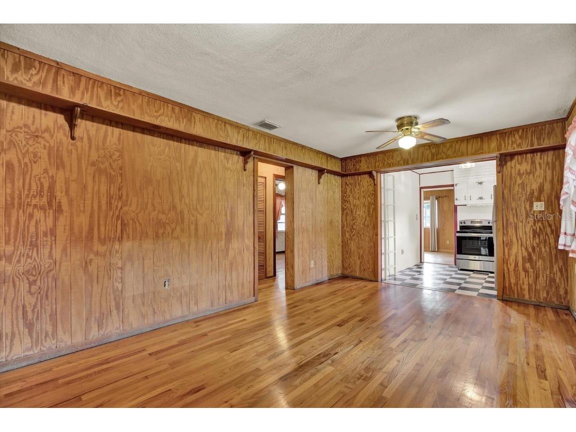 9618 N Hartts Drive Tampa FL 33617 TB8419273 image12