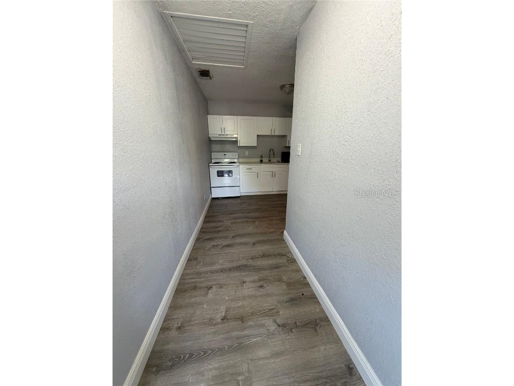 962 19th Avenue S #A Saint Petersburg FL 33705 TB8451838 image2