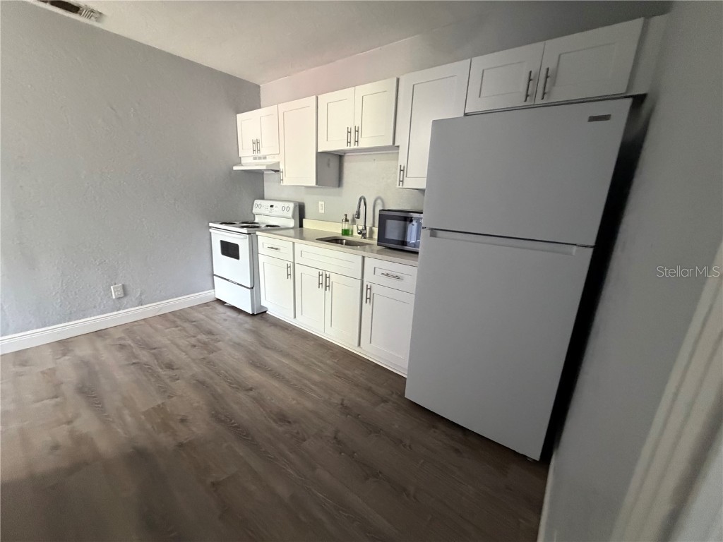 962 19th Avenue S #A Saint Petersburg FL 33705 TB8451838 image4