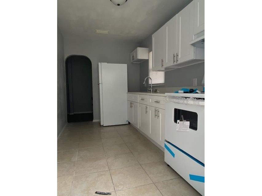 962 19th Avenue S #B Saint Petersburg FL 33705 TB8463689 image2