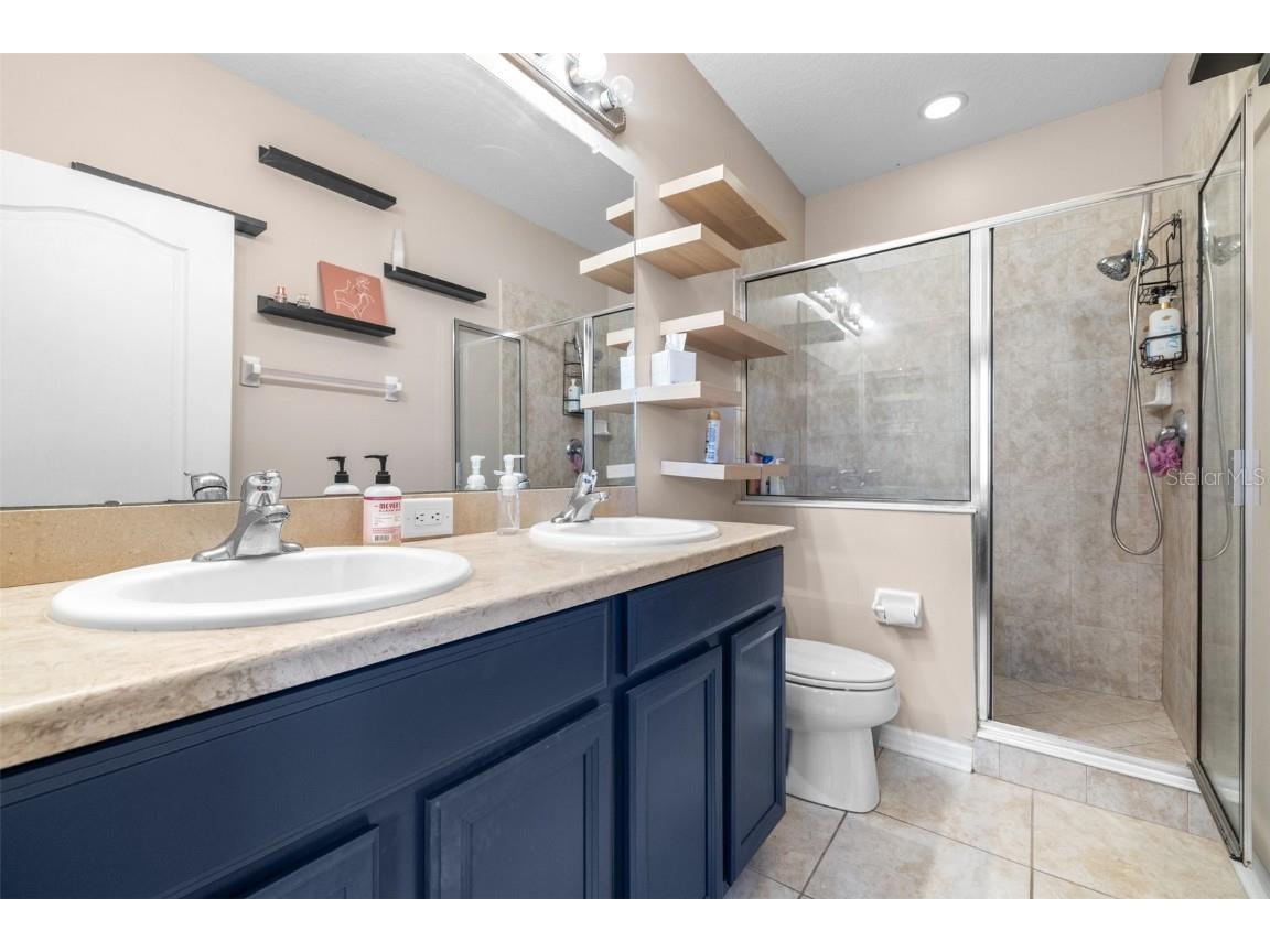 962 Sombra Street Tampa FL 33619 TB8393404 image18