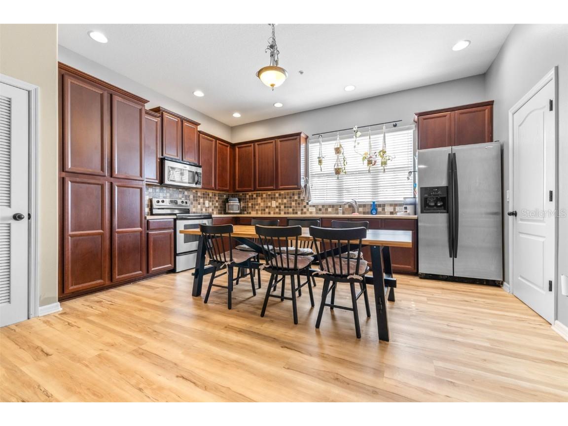 962 Sombra Street Tampa FL 33619 TB8393404 image6