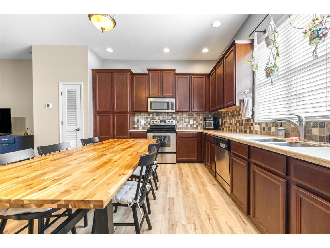 962 Sombra Street Tampa FL 33619 TB8393404 image7