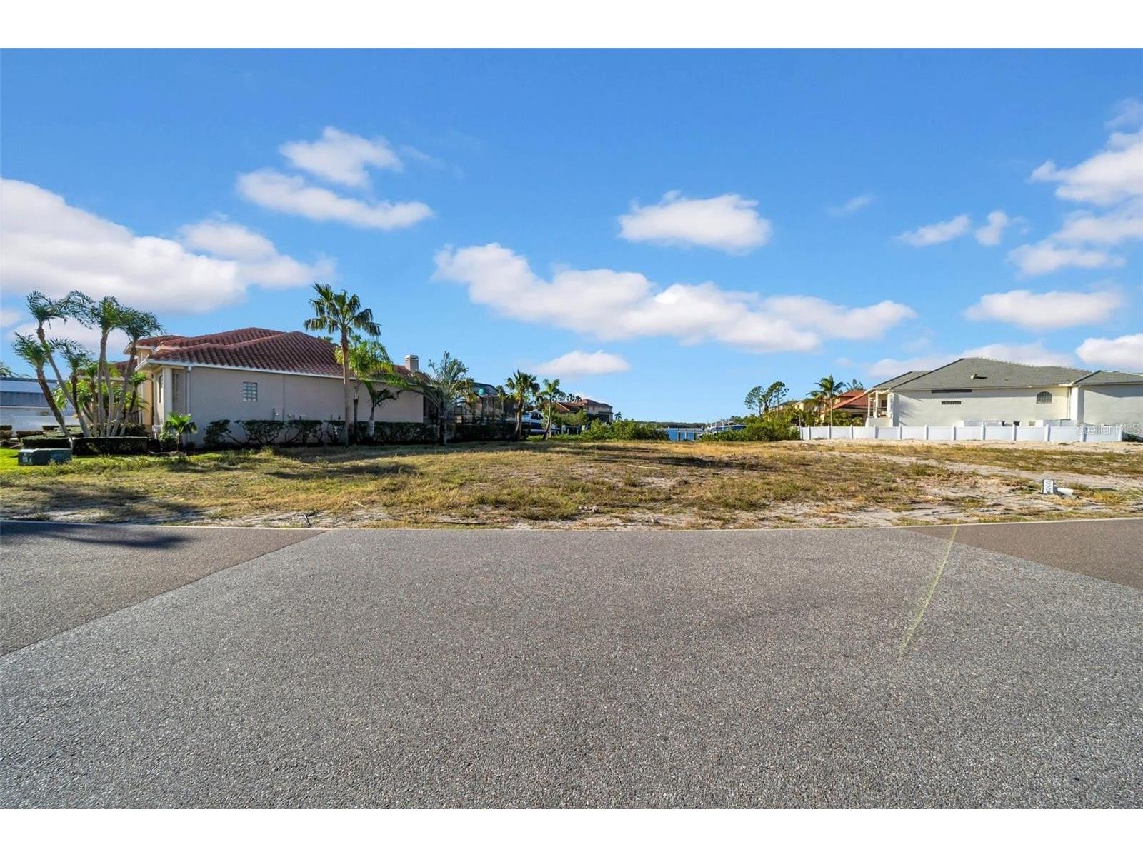 962 Symphony Isles Boulevard Apollo Beach FL 33572 OM722629 image3