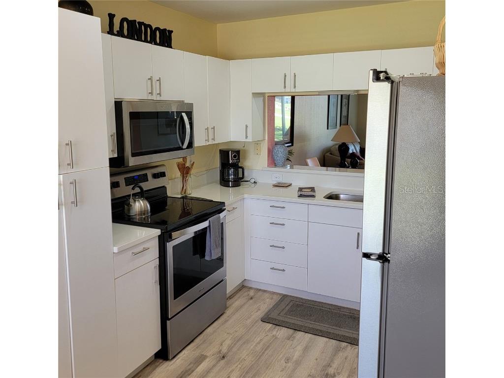 9620 Club South Circle #5105 Sarasota FL 34238 A4648292 image3