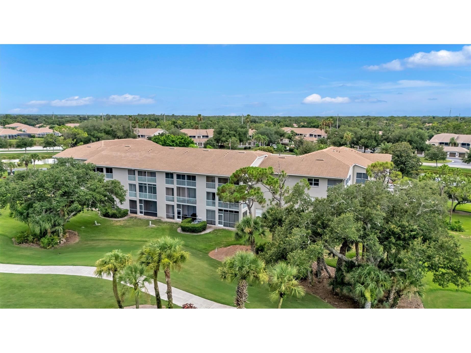 9620 Club South Circle #5107 Sarasota FL 34238 A4699493 image4