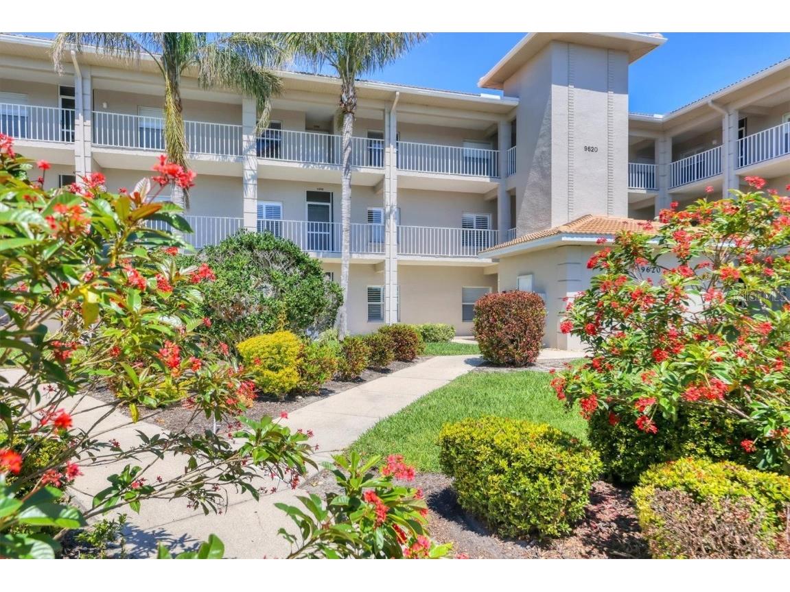 9620 Club South Circle #5306 Sarasota FL 34238 A4644859 image1