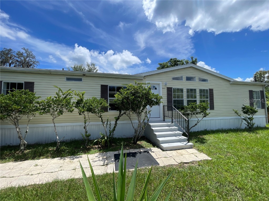 9620 Lake Drive New Port Richey FL 34654 W7867034 image1