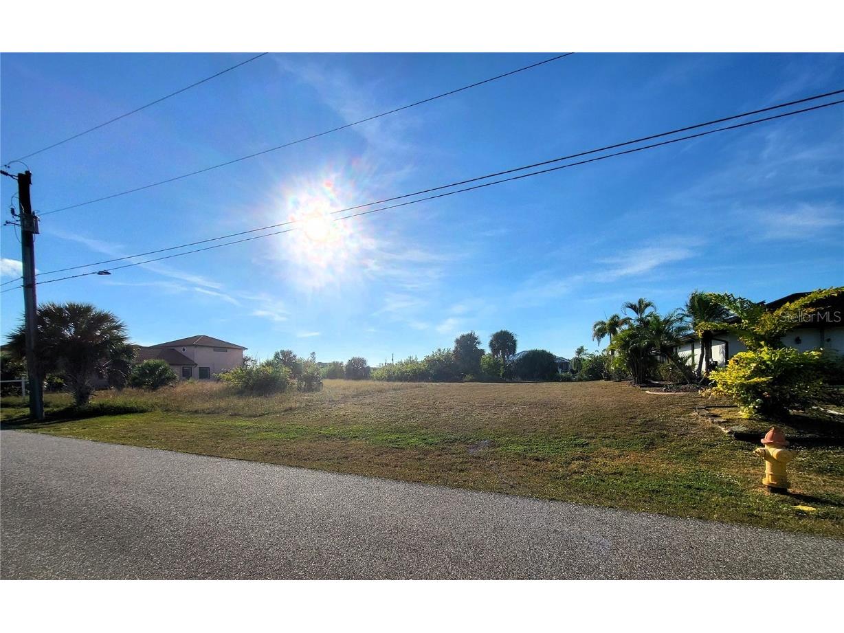 9620 President Circle Port Charlotte FL 33981 - SNAPPER WATERWAY D6145113 image5