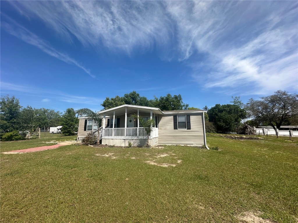 9620 Silverbend Drive Dade City FL 33525 B4901509 image1