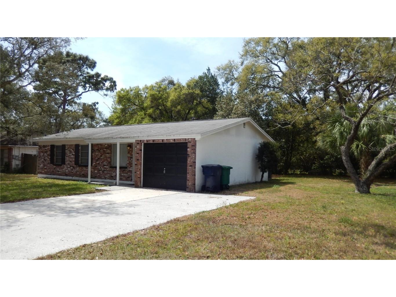 9622 N Oklawaha Avenue Tampa FL 33617 T3437957 image1