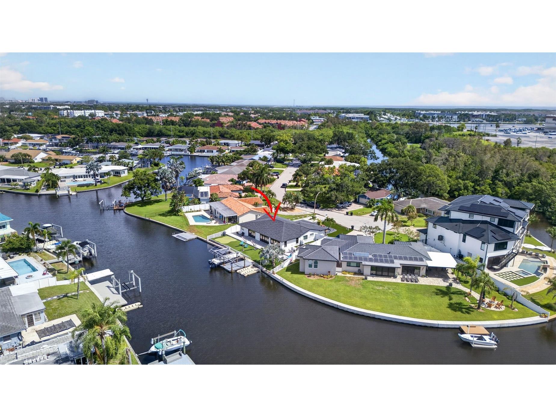 9622 NE Oak Street Saint Petersburg FL 33702 TB8527761 image40