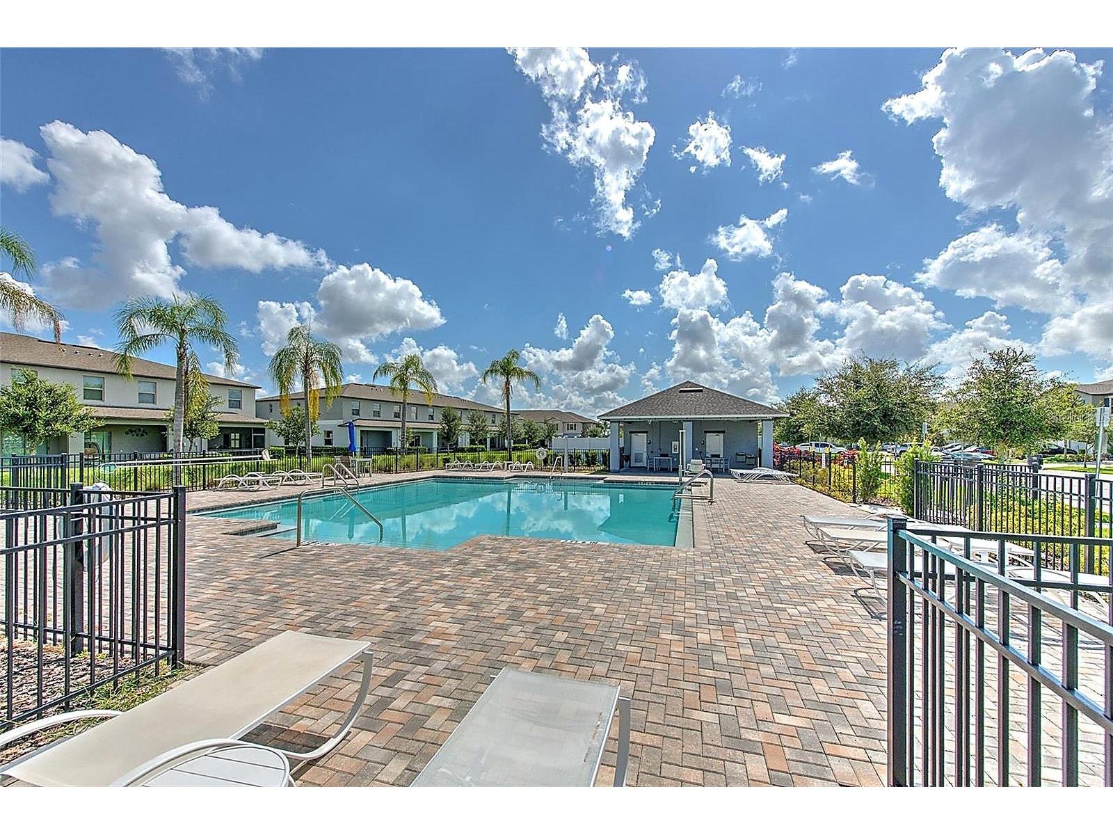 9622 Pembrooke Pines Drive Sun City Center FL 33573 A4696455 image32