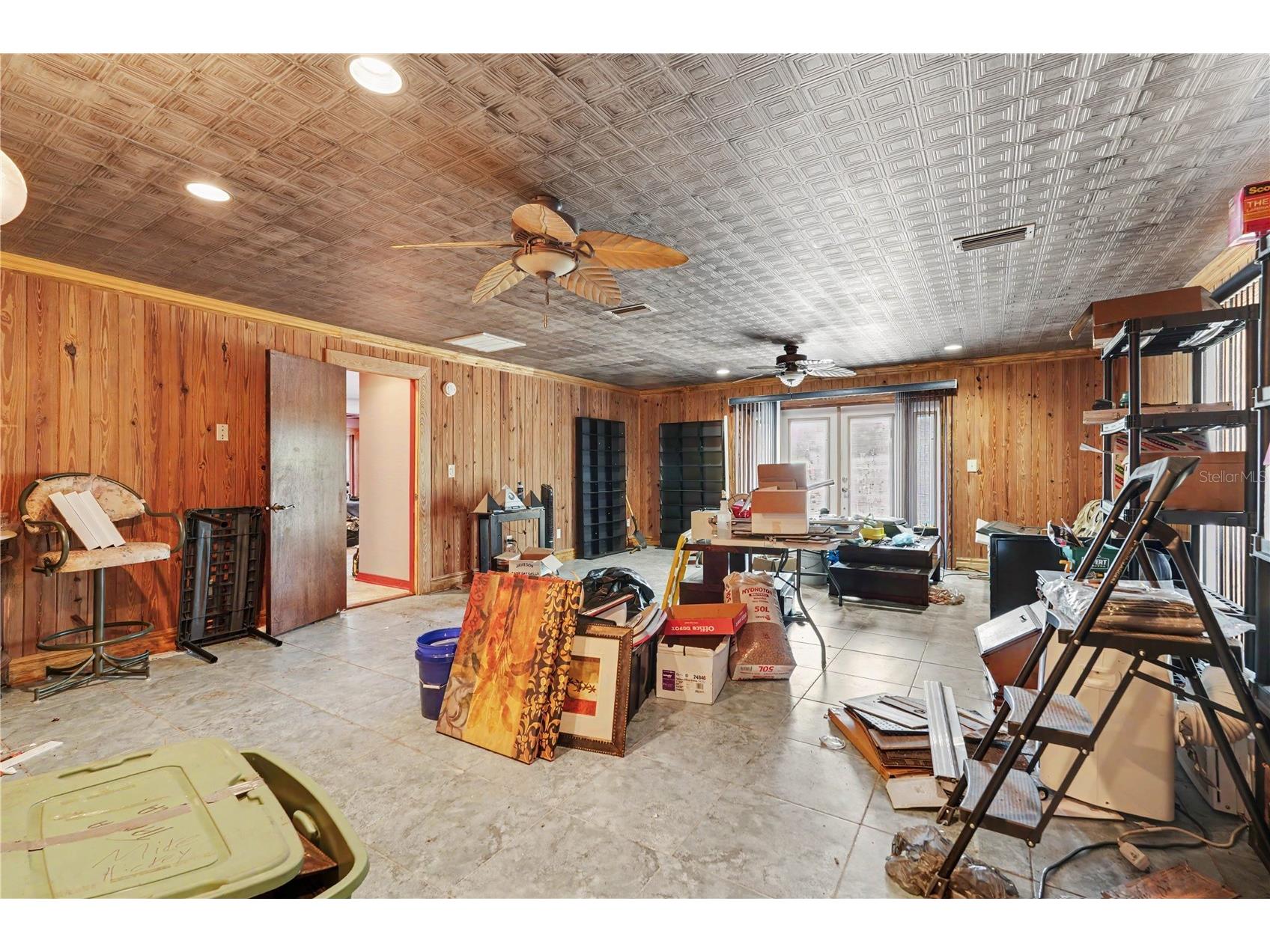 9624 Hidden Oaks Circle Tampa FL 33612 TB8505295 image27