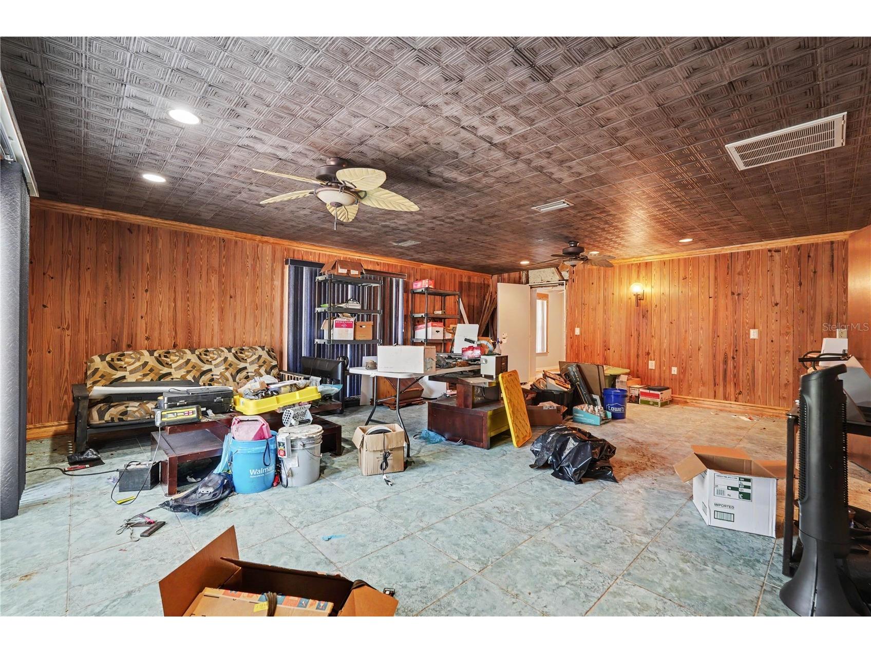9624 Hidden Oaks Circle Tampa FL 33612 TB8505295 image28