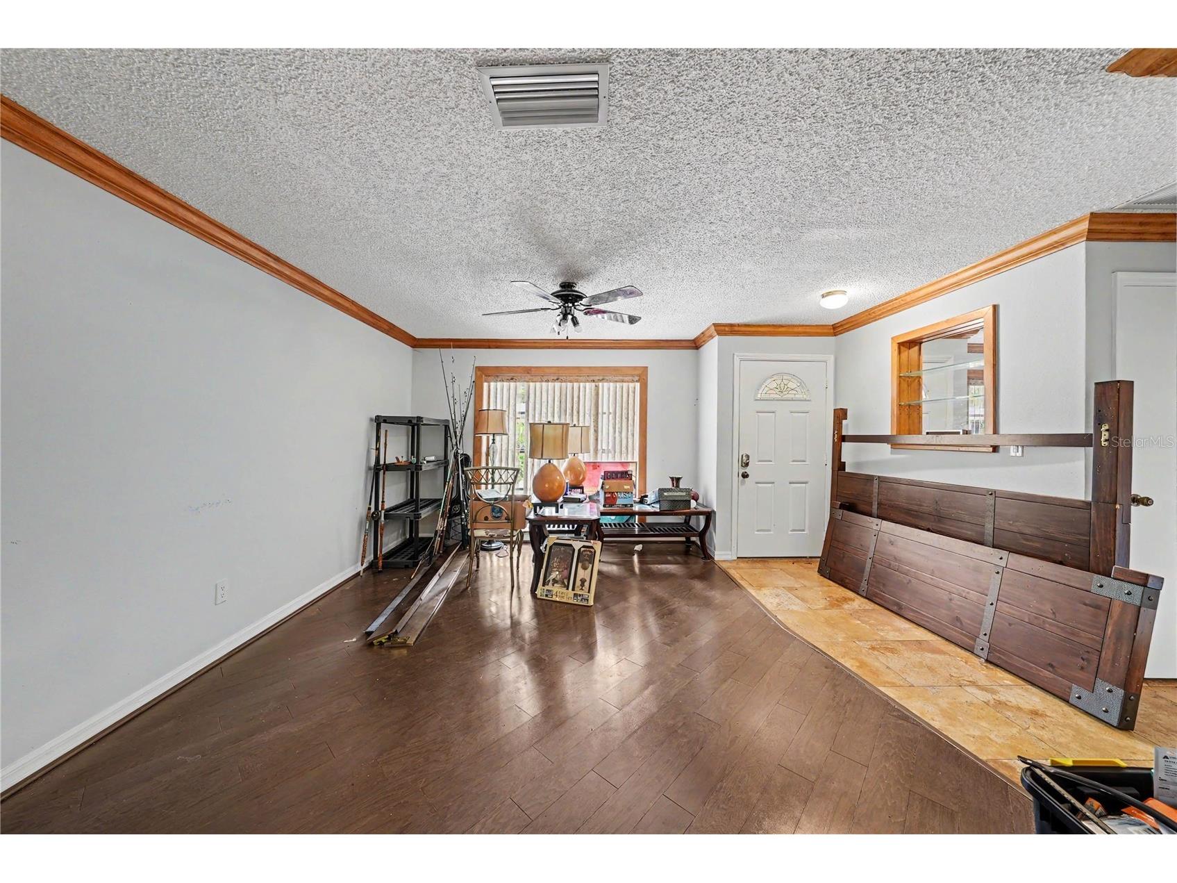 9624 Hidden Oaks Circle Tampa FL 33612 TB8505295 image3