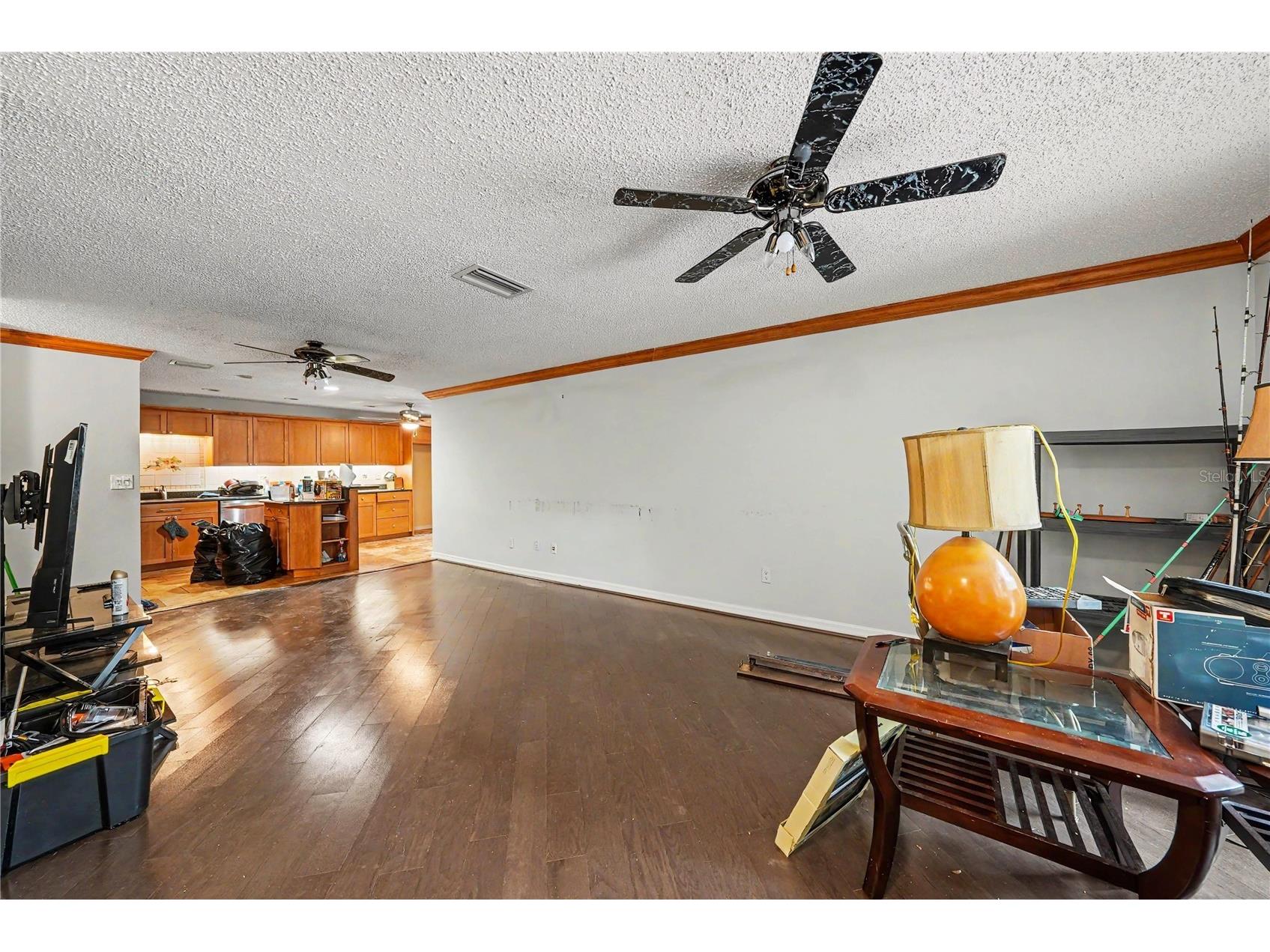 9624 Hidden Oaks Circle Tampa FL 33612 TB8505295 image8