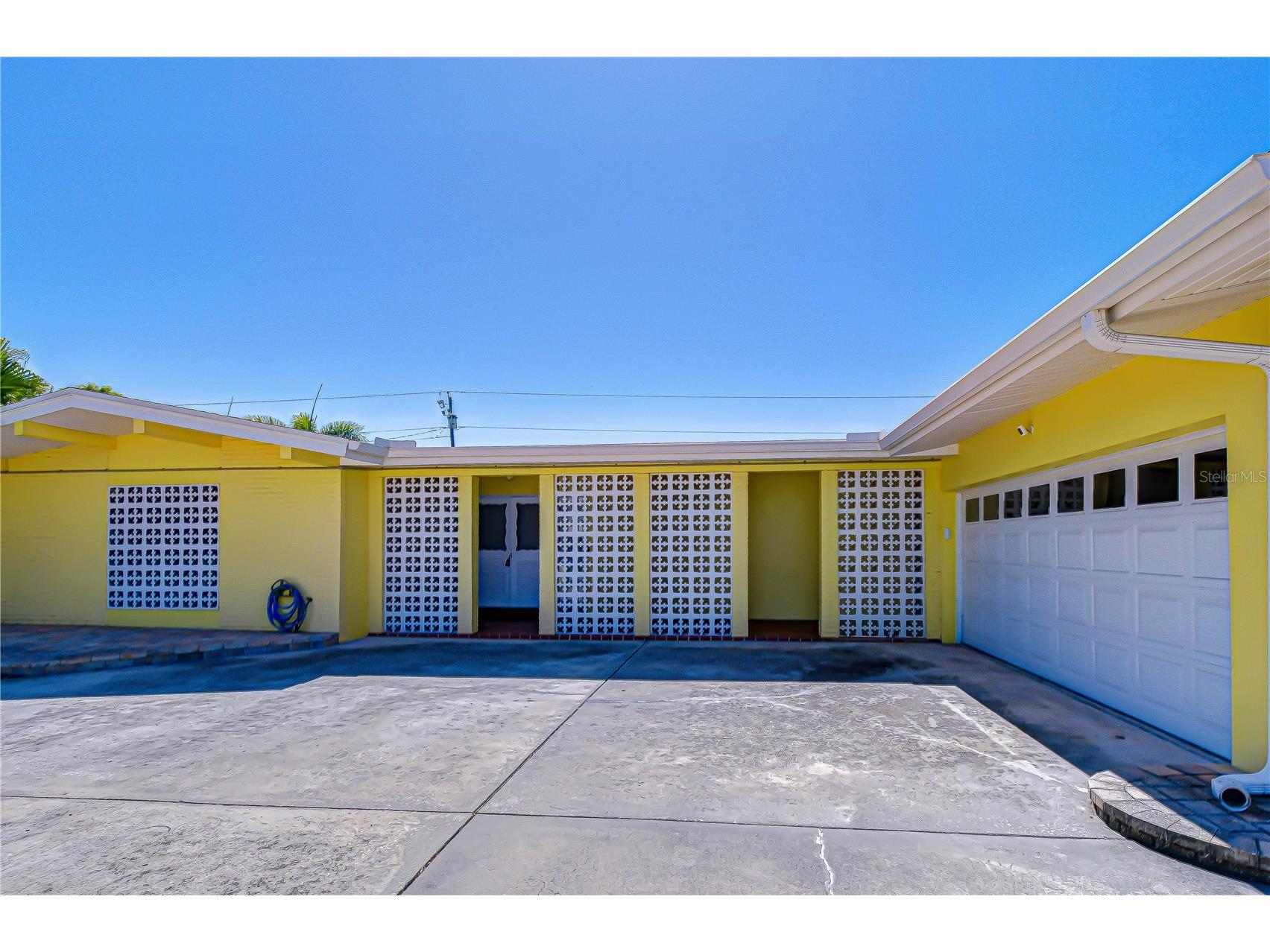 9625 Commodore Drive Seminole FL 33776 TB8502111 image2