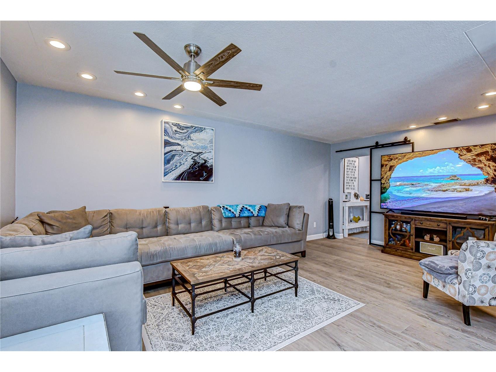 9625 Commodore Drive Seminole FL 33776 TB8502111 image21