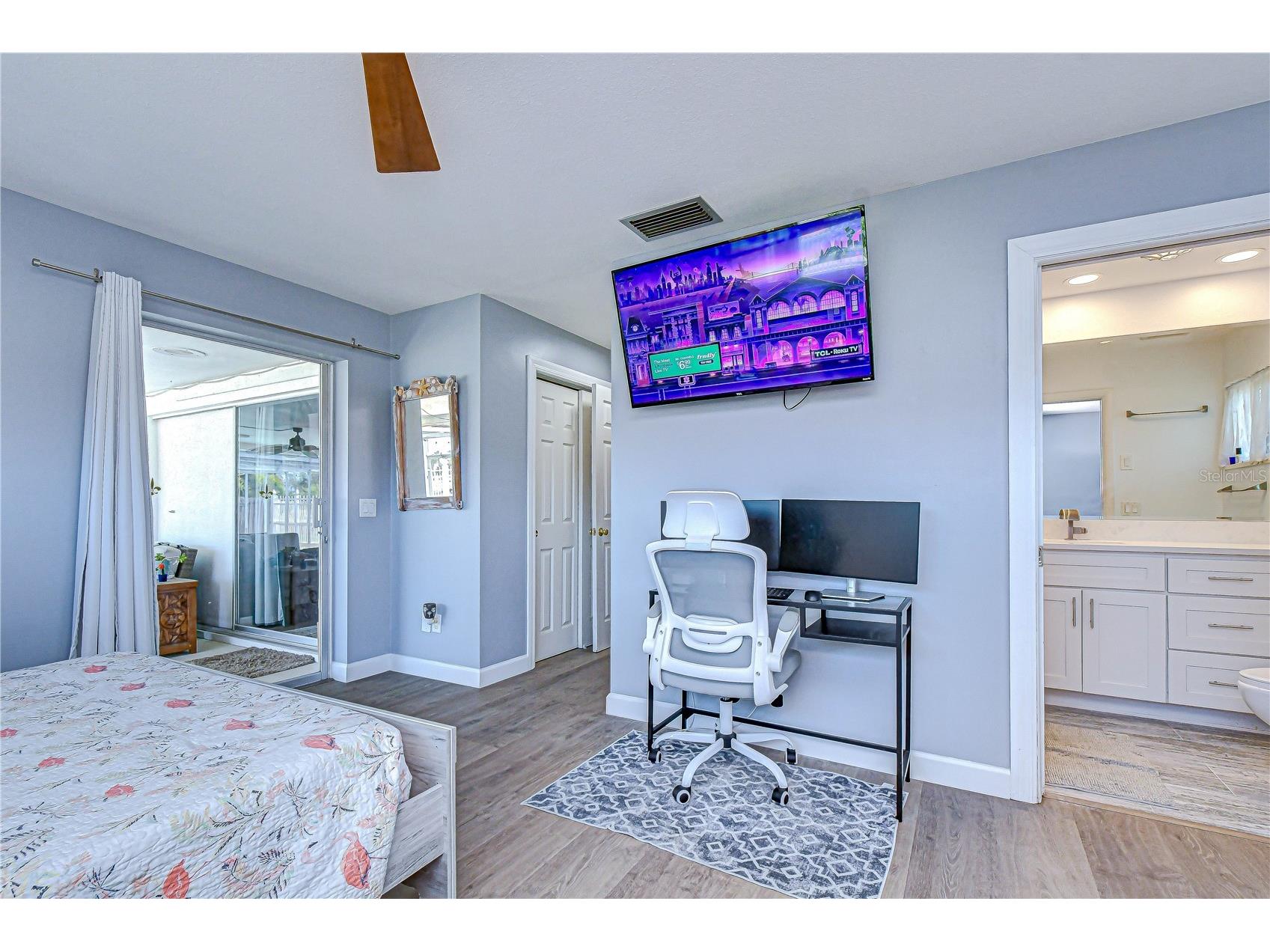 9625 Commodore Drive Seminole FL 33776 TB8502111 image32