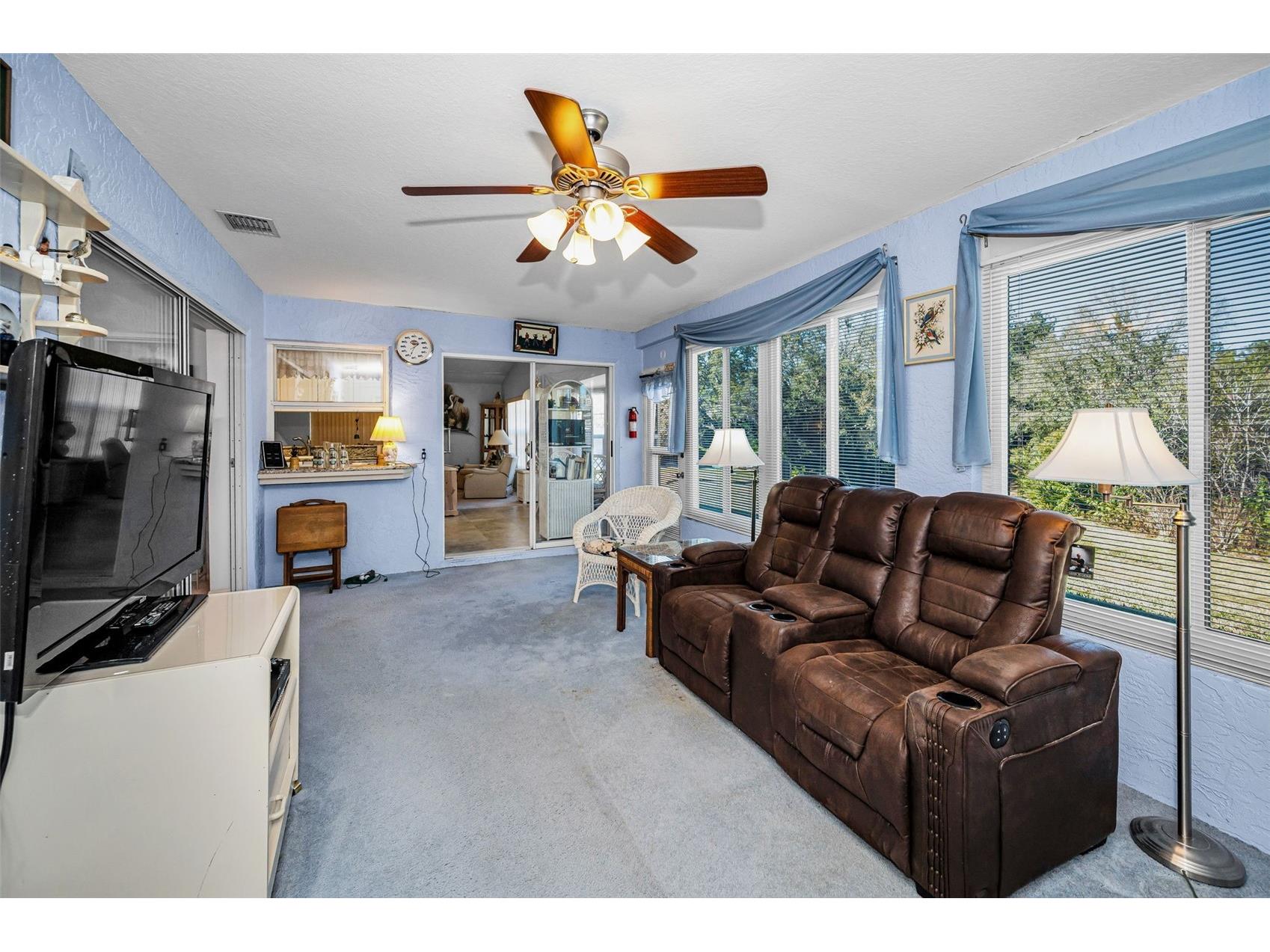 9625 Oakwood Hills Court New Port Richey FL 34655 W7882676 image33