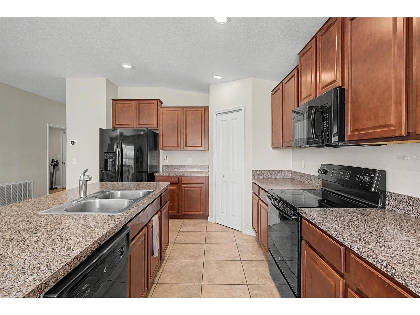 9625 Sage Creek Drive Ruskin FL 33573 TB8532121 image6