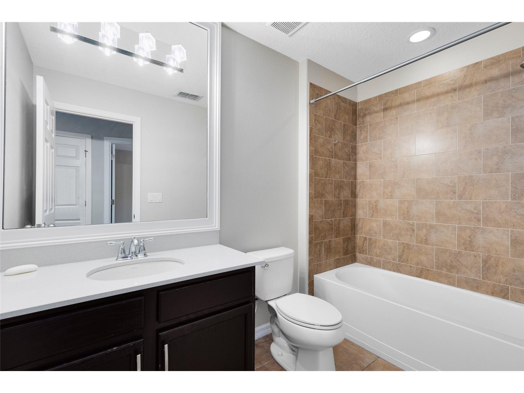 9625 Silver Buttonwood Street Orlando FL 32832 O6420812 image18