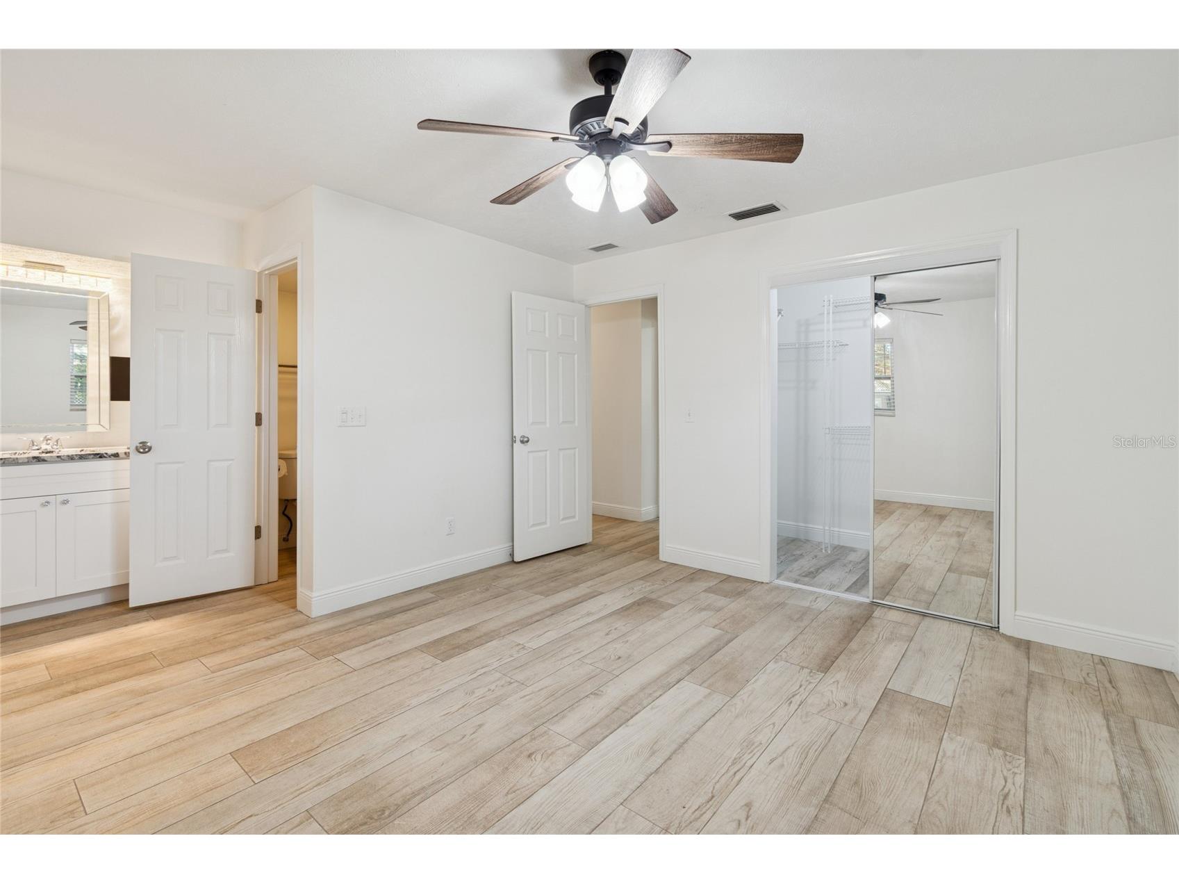 9628 Davis Road Tampa FL 33637 TB8465172 image20