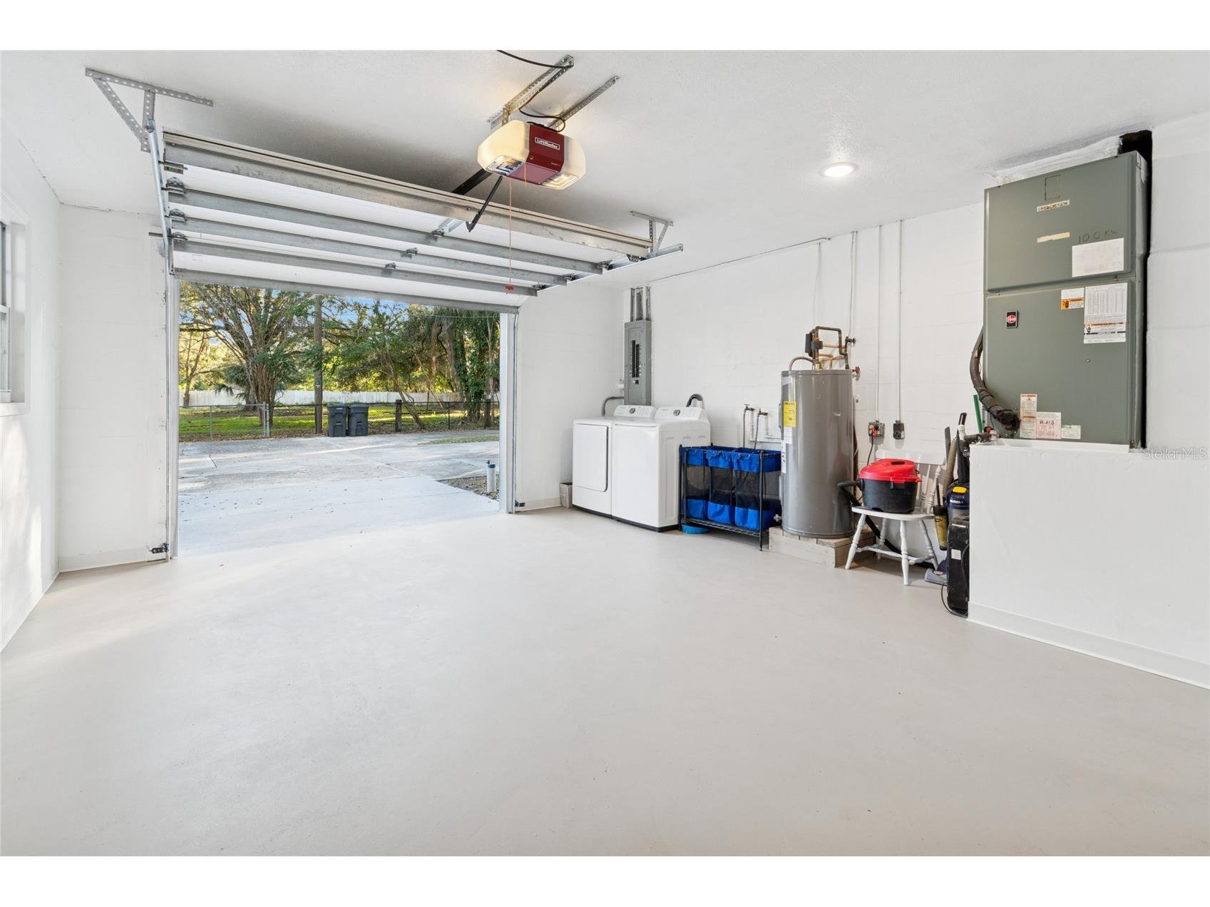 9628 Davis Road Tampa FL 33637 TB8465172 image24