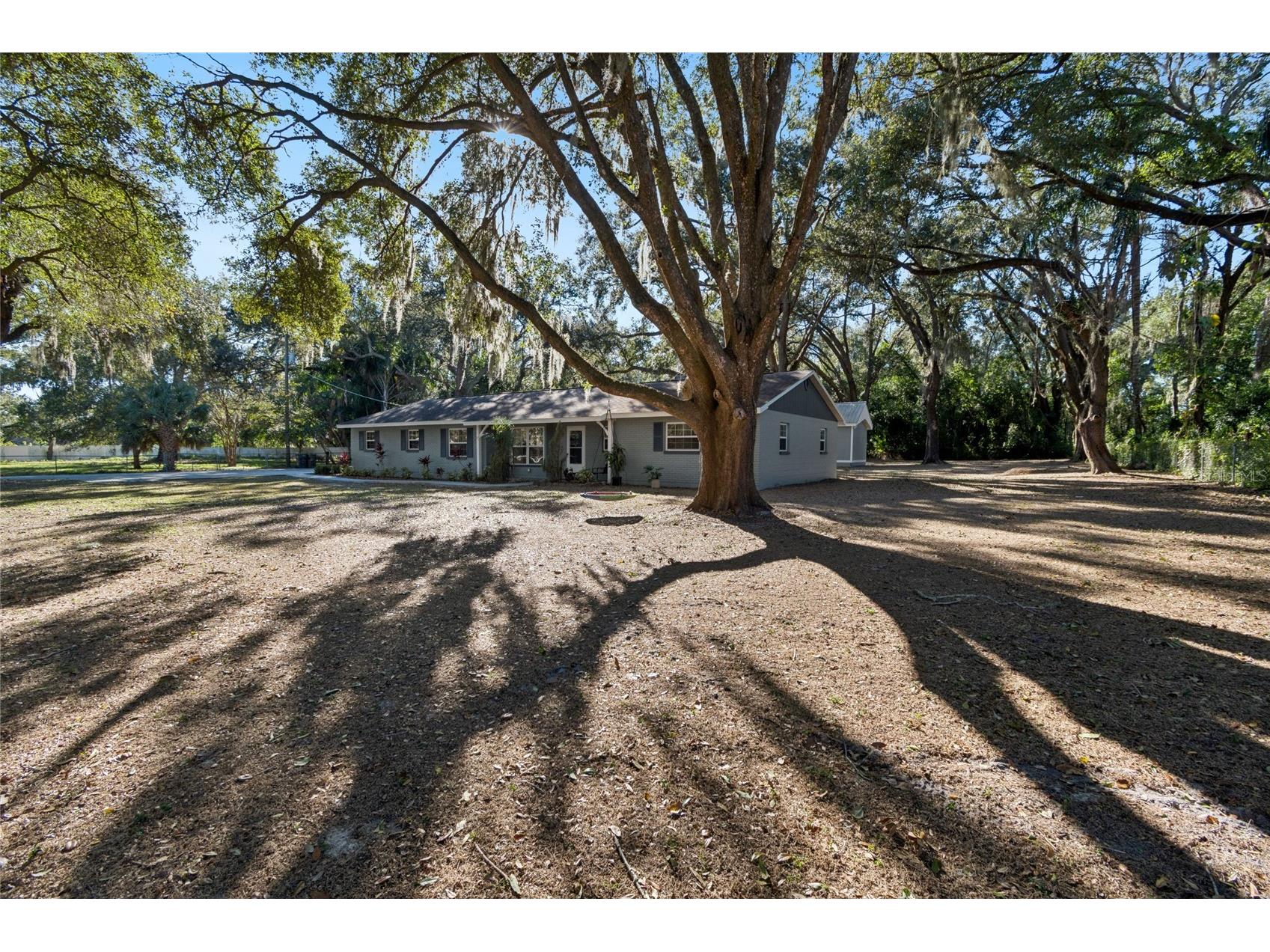 9628 Davis Road Tampa FL 33637 TB8465172 image38