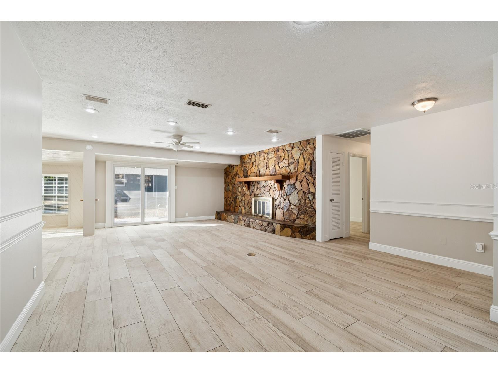 9628 Davis Road Tampa FL 33637 TB8465172 image6