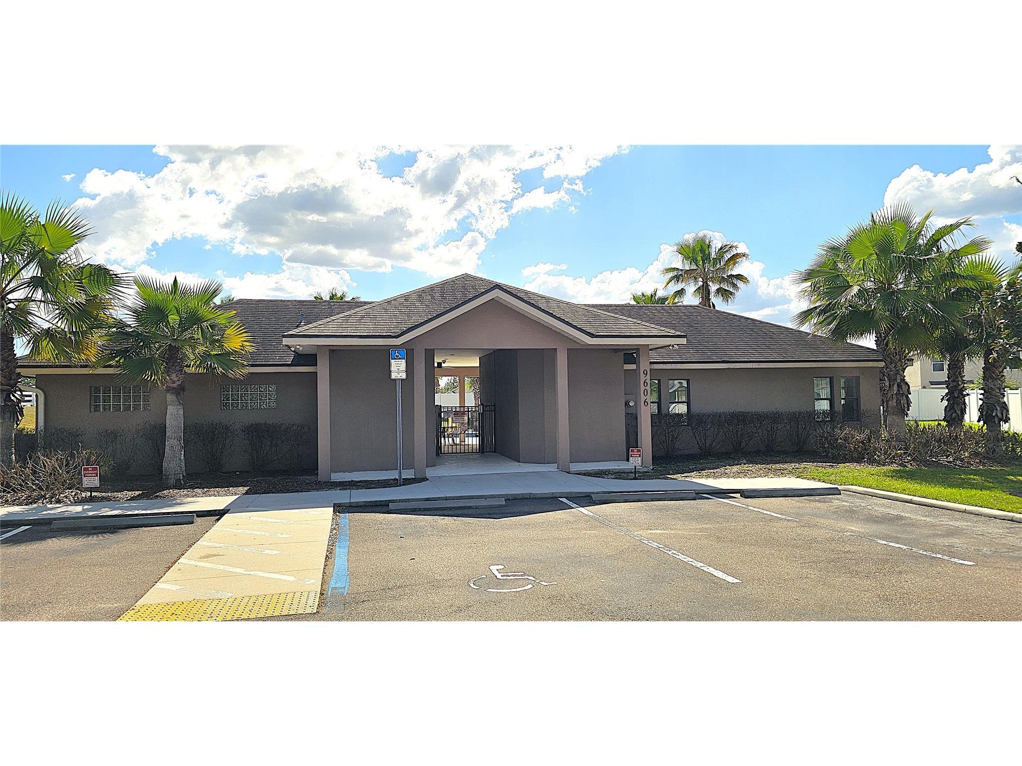 9628 Troncais Circle Thonotosassa FL 33592 TB8508249 image43