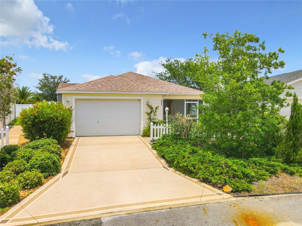 963 Margaux Trail The Villages FL 32162 G5069255 image1