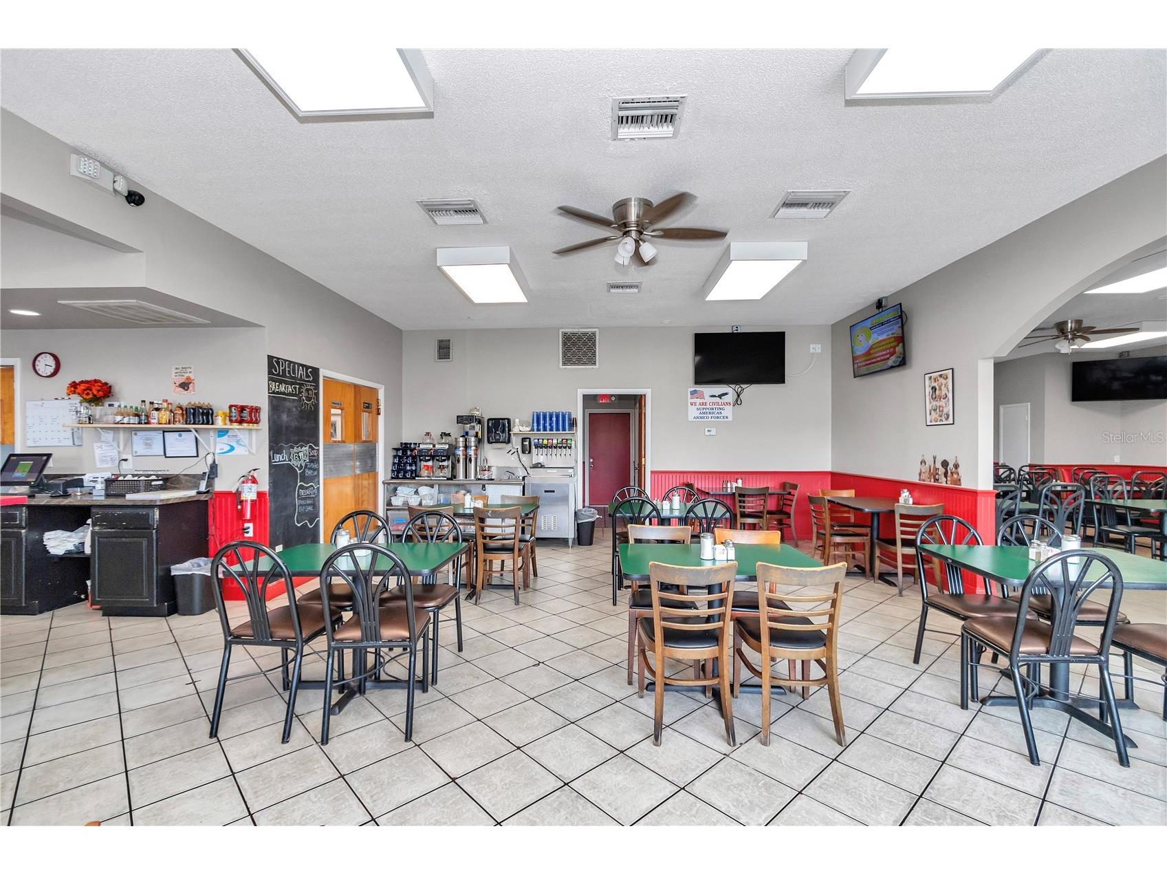 963 N Suncoast Boulevard Crystal River FL 34429 OM725688 image12