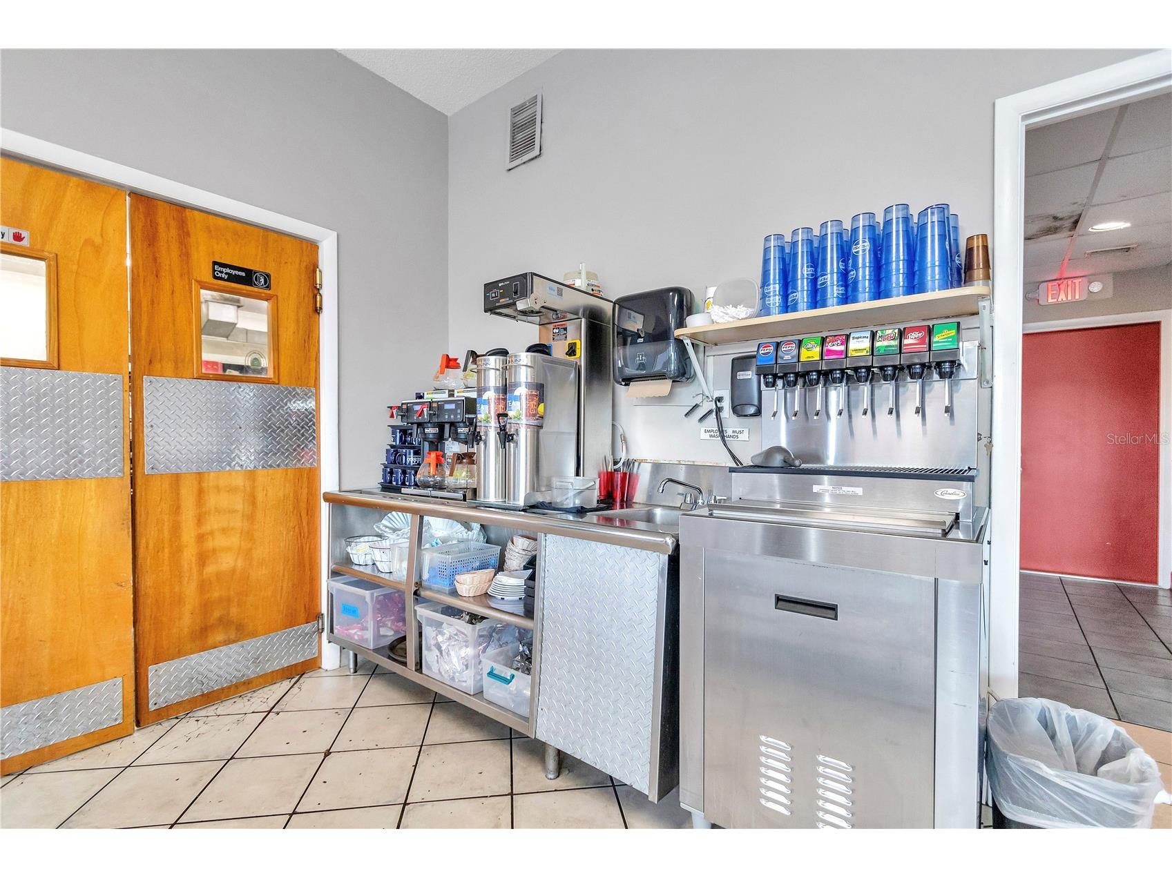 963 N Suncoast Boulevard Crystal River FL 34429 OM725688 image14
