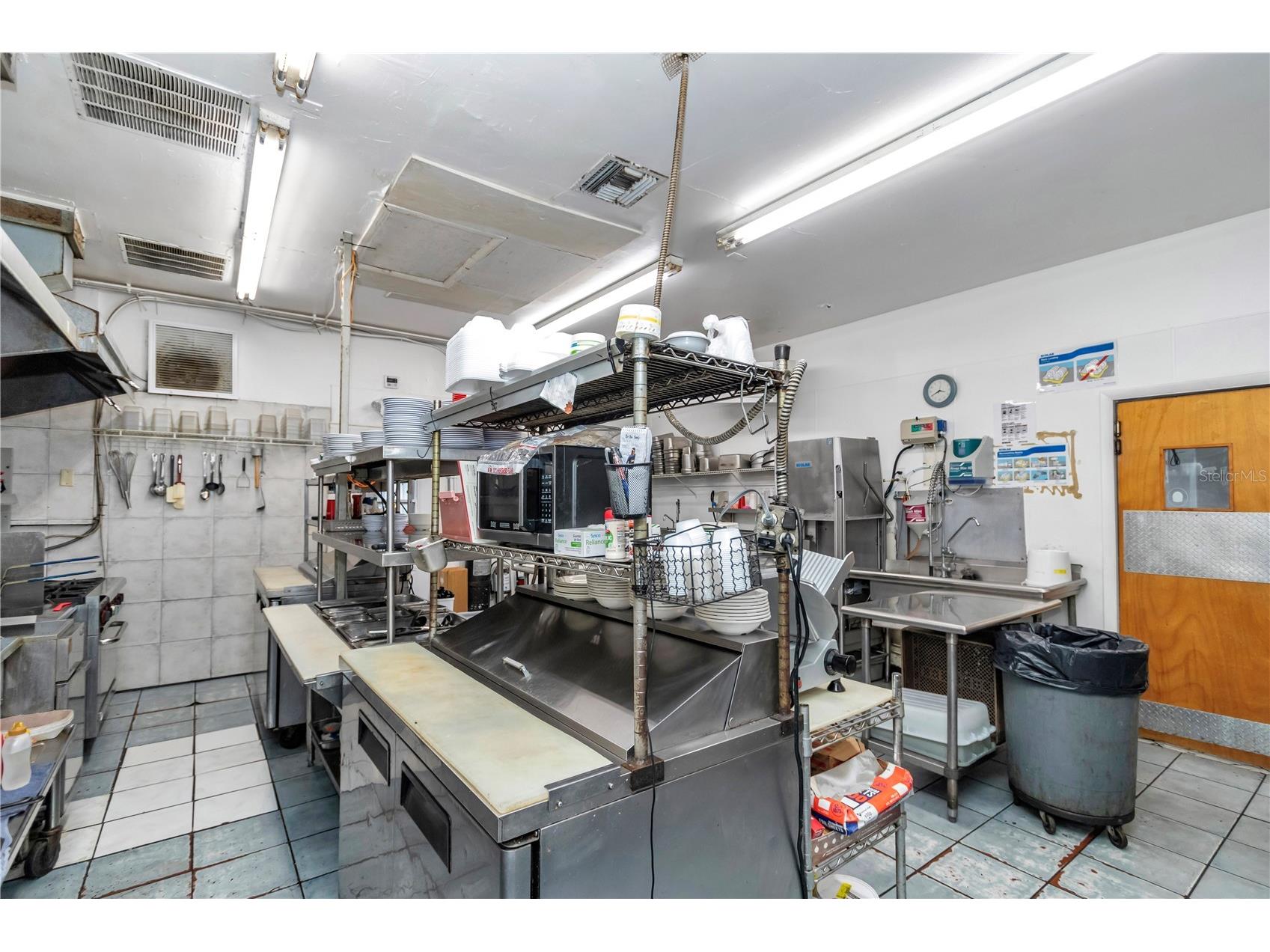 963 N Suncoast Boulevard Crystal River FL 34429 OM725688 image27